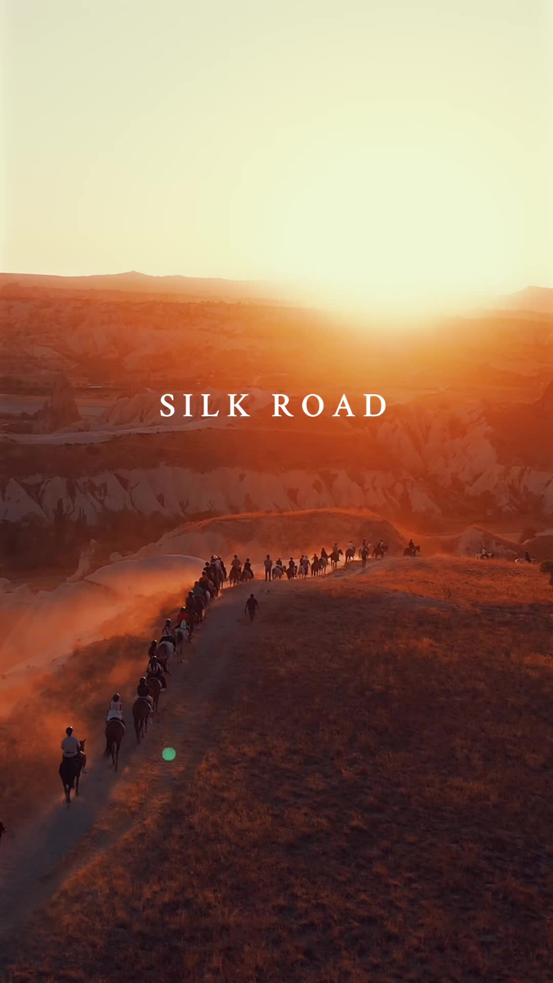 Following the footsteps of caravans&hellip;  As horses walk under the crimson glow of the setting sun, they echo the travelers of the ancient Silk Road. History, nature, and freedom captured in one frame. 🌅🐎 📍Cappadocia, Rose valley #horse #sunset  #cappadocia #kapadokya #t&uuml;rkiye