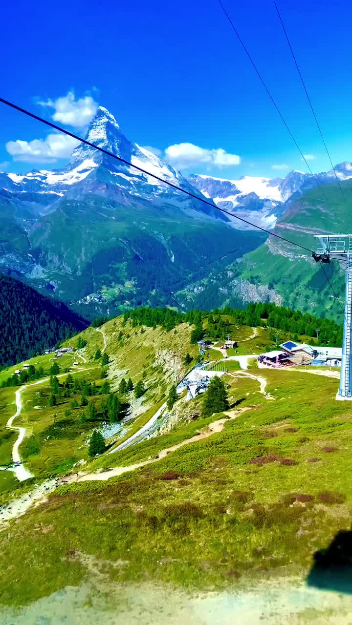🇨🇭ZERMATT CABLE CAR_ FROM SUNNEGA TO BLAUHERD-ROTHORN__Taken in mid August__Captured by _syifa_in_switzerland___visitswitzerland _bestofswitzerland _ma